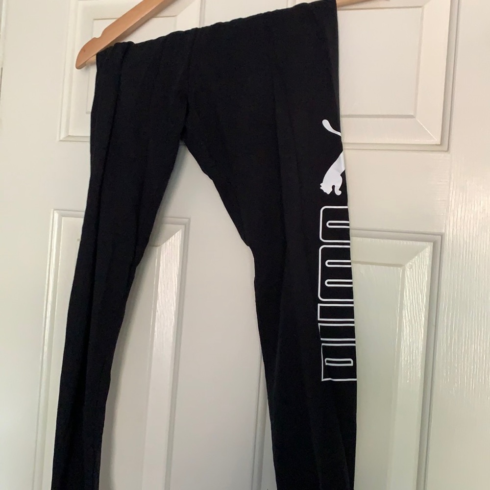 Medium Puma legging with white logo down pant leg